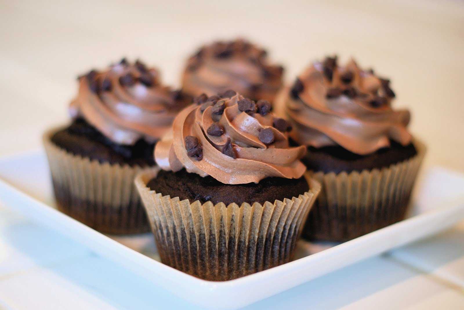 Кекс шоколадный: калорийность на 100 грамм — 356,3 ккал. белки, жиры, углеводы, химический состав.